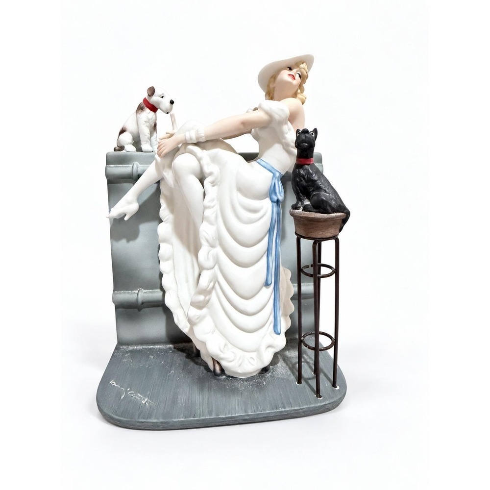Vintage Louis Icart Figurine 1936 Au Bar Heirloom Tradition Porcelain #1711/7500